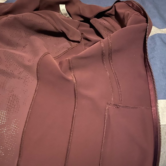 Lululemon Define lace jacket size 8 - Picture 8 of 9